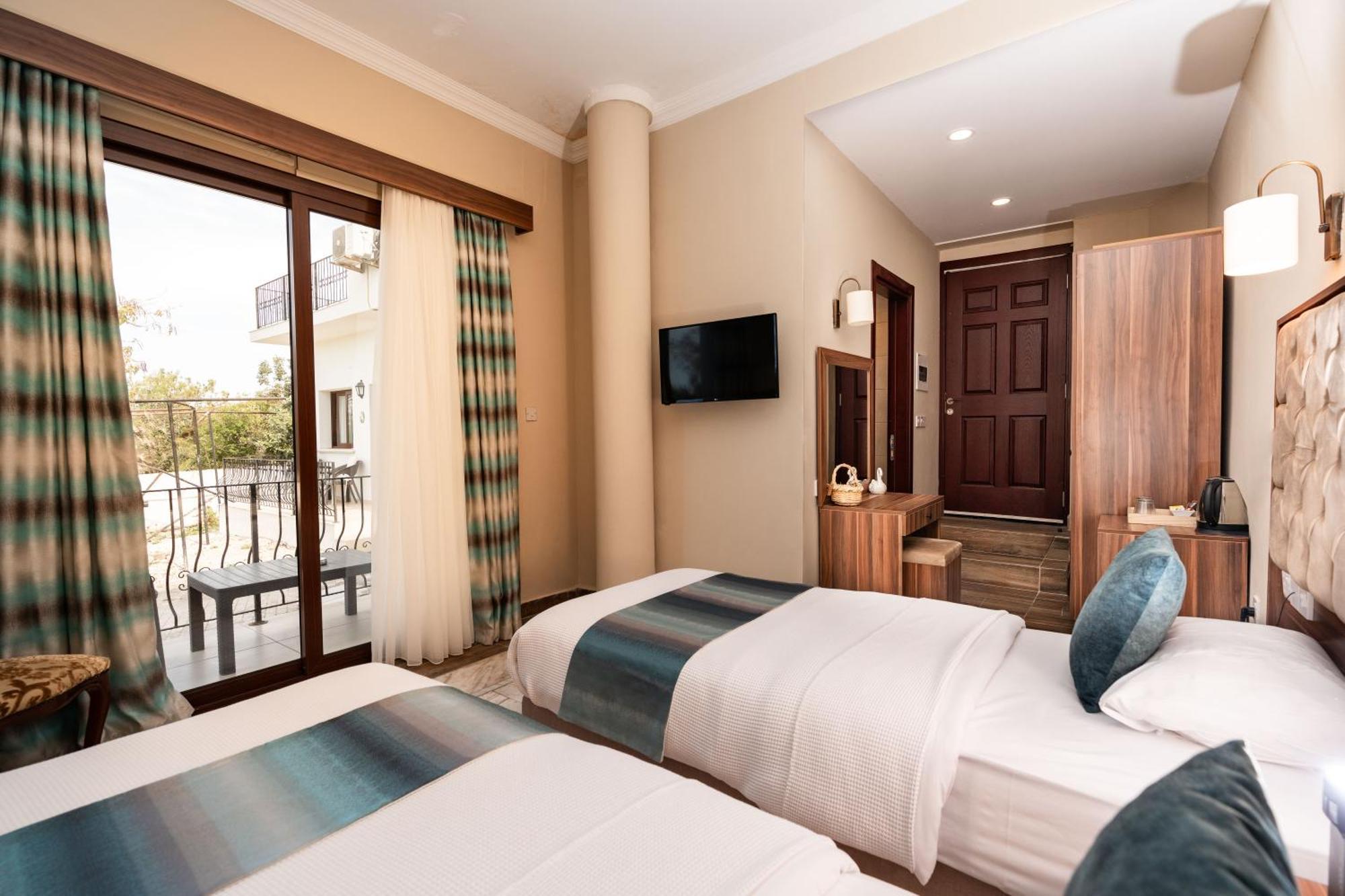 Meryem'S Hotel Agios Epiktitos Bagian luar foto