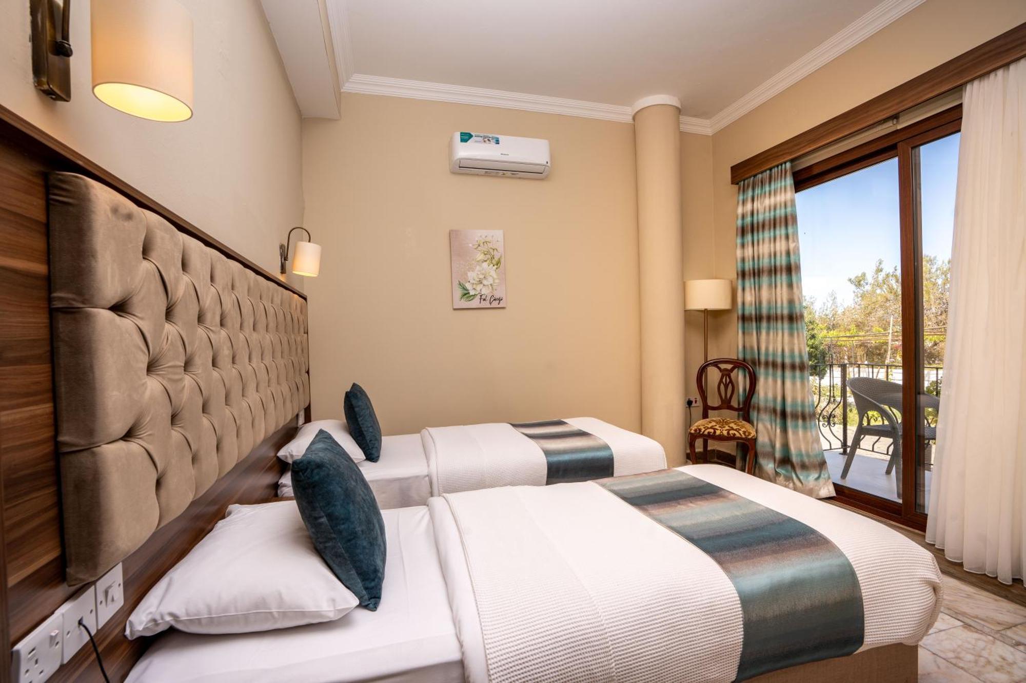 Meryem'S Hotel Agios Epiktitos Bagian luar foto