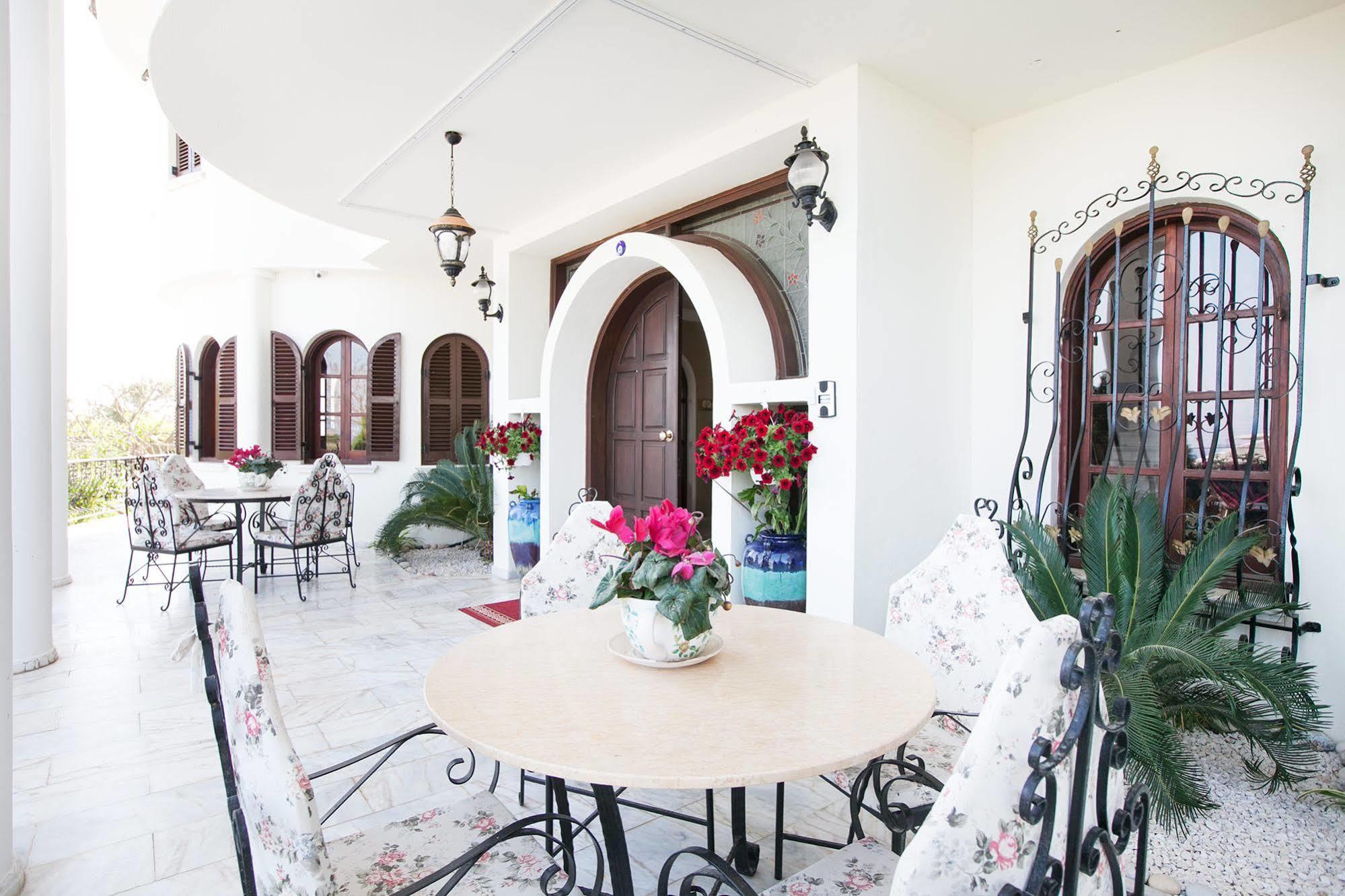 Meryem'S Hotel Agios Epiktitos Bagian luar foto